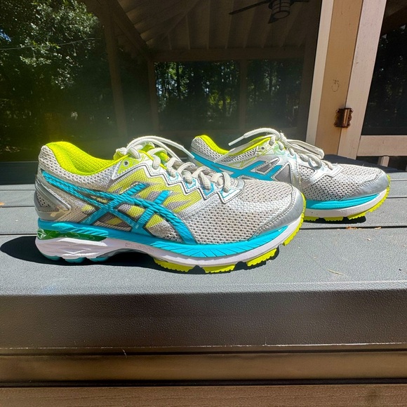 ASICS GT-2000 - Picture 1 of 8